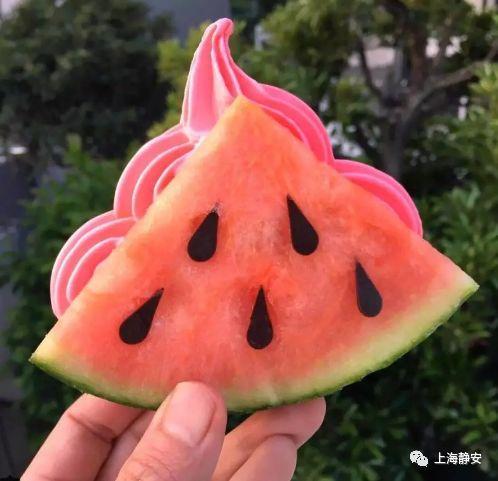 网红吃长瓜,趣味横生引网友热议 第2张 网红吃长瓜,趣味横生引网友热议 第2张