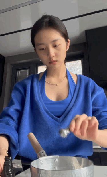 黄多多视频爆料,揭秘娱乐圈幕后真相 第2张 黄多多视频爆料,揭秘娱乐圈幕后真相 第2张