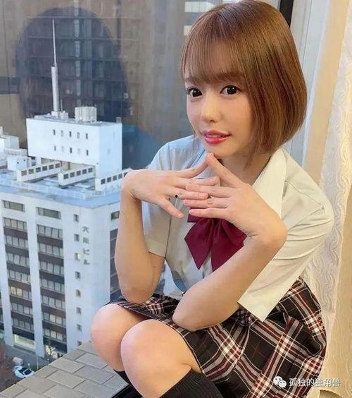 浜崎真绪在线观看,在线观看的绝色演绎,带你领略日本女神的魅力  第2张 浜崎真绪在线观看,在线观看的绝色演绎,带你领略日本女神的魅力  第2张