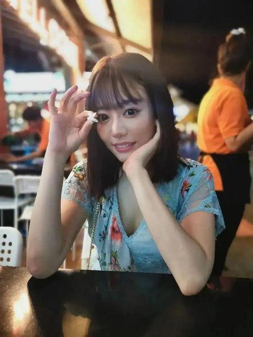 浜崎真绪在线观看,在线观看的绝色演绎,带你领略日本女神的魅力  第3张 浜崎真绪在线观看,在线观看的绝色演绎,带你领略日本女神的魅力  第3张